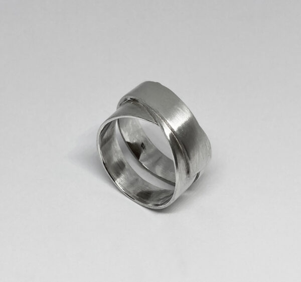 bague ruban argent