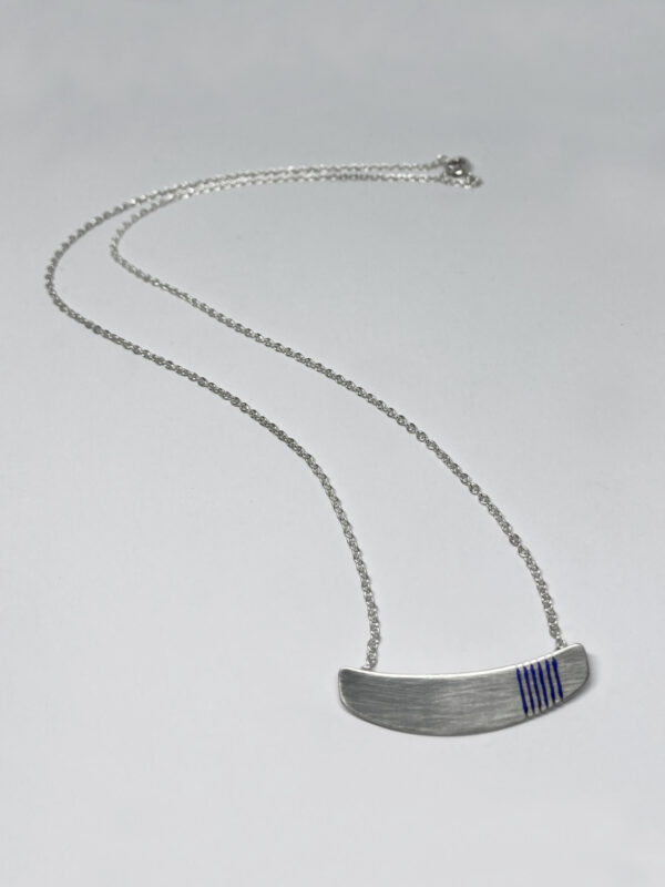Collier POINTS DE COUTURE argent et fil de soie